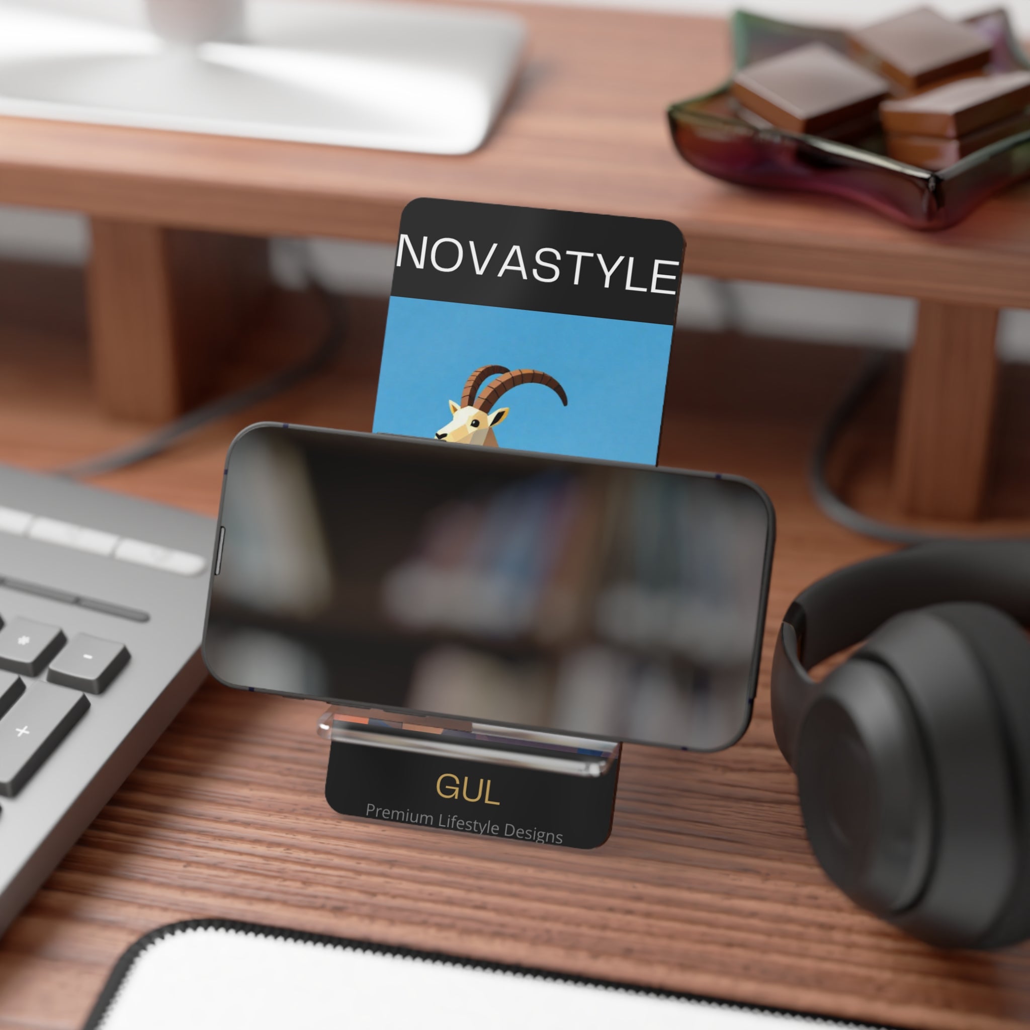 Goat Mountain Phone Stand — Foldable Mobile Display Stand with Geometric Goat Design